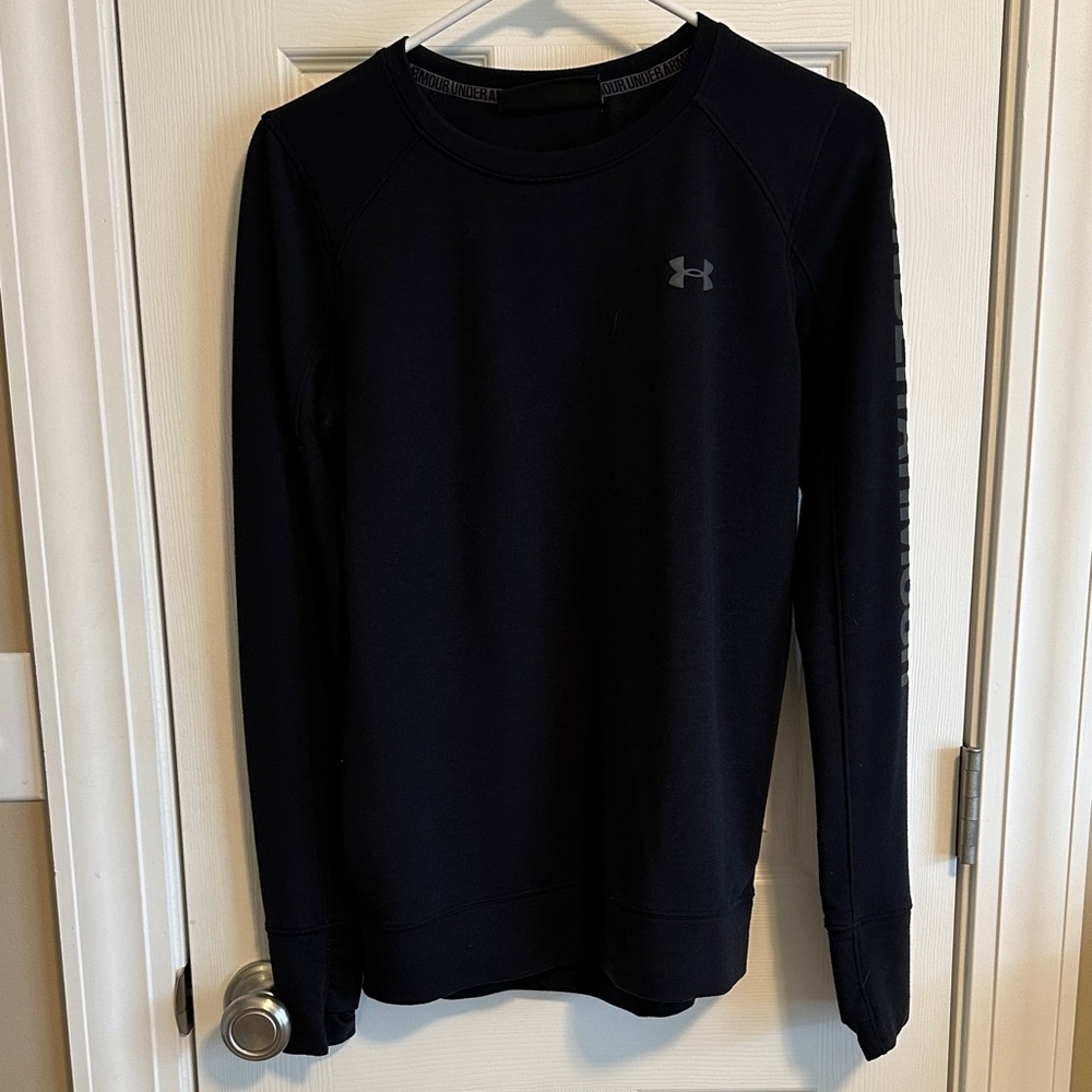 Women’s Under Armour Black Women's Top. Size Small.